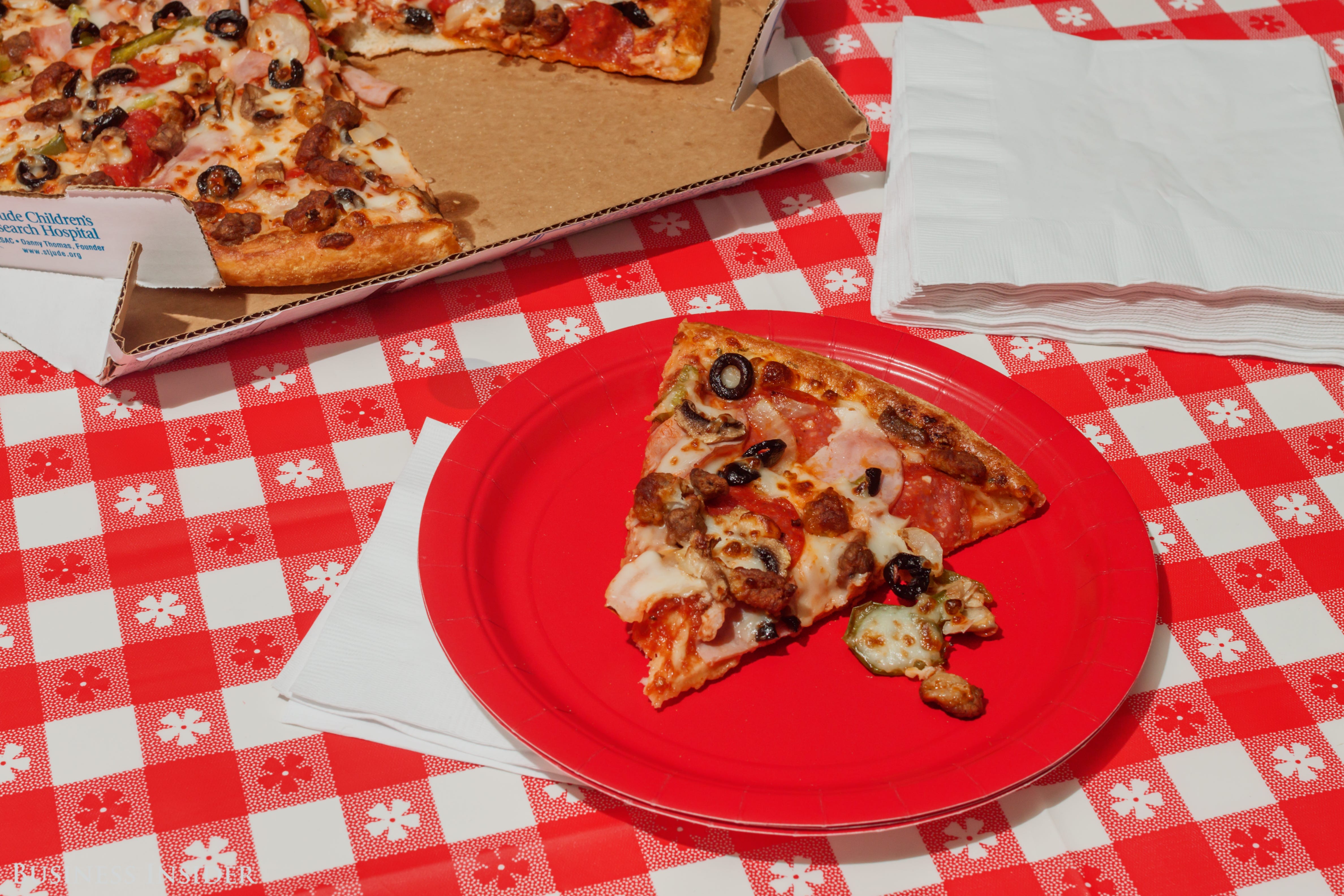 O que é a pizza suprema no dominós?