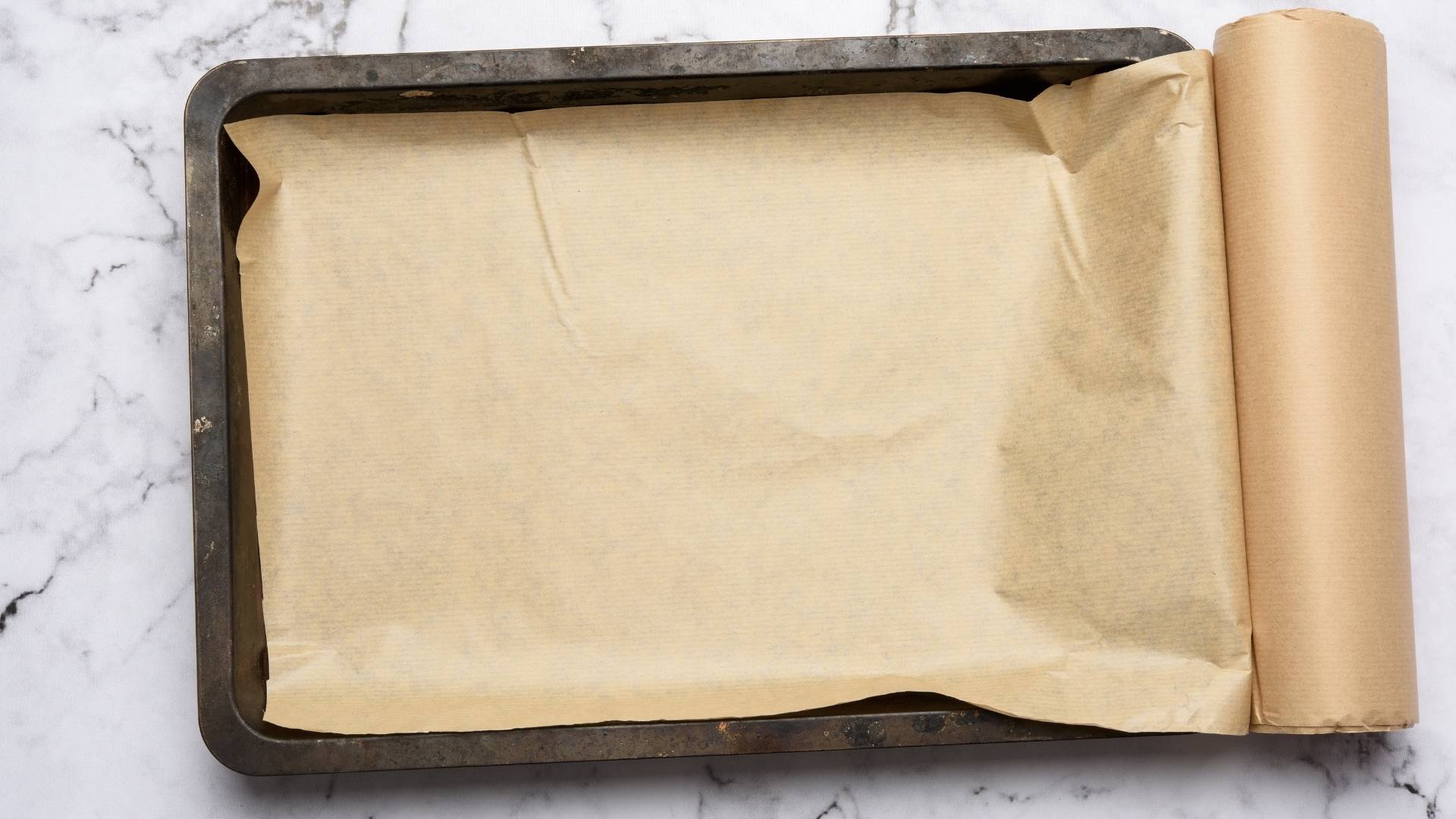 Чем можно заменить пергаментную бумагу в духовке. Пергаментная бумага для выпечки. Пергаментная бумага в упаковке техники. Пергаментная бумага для выпечки фото. Пергаментная бумага с выпечкой Минимализм.