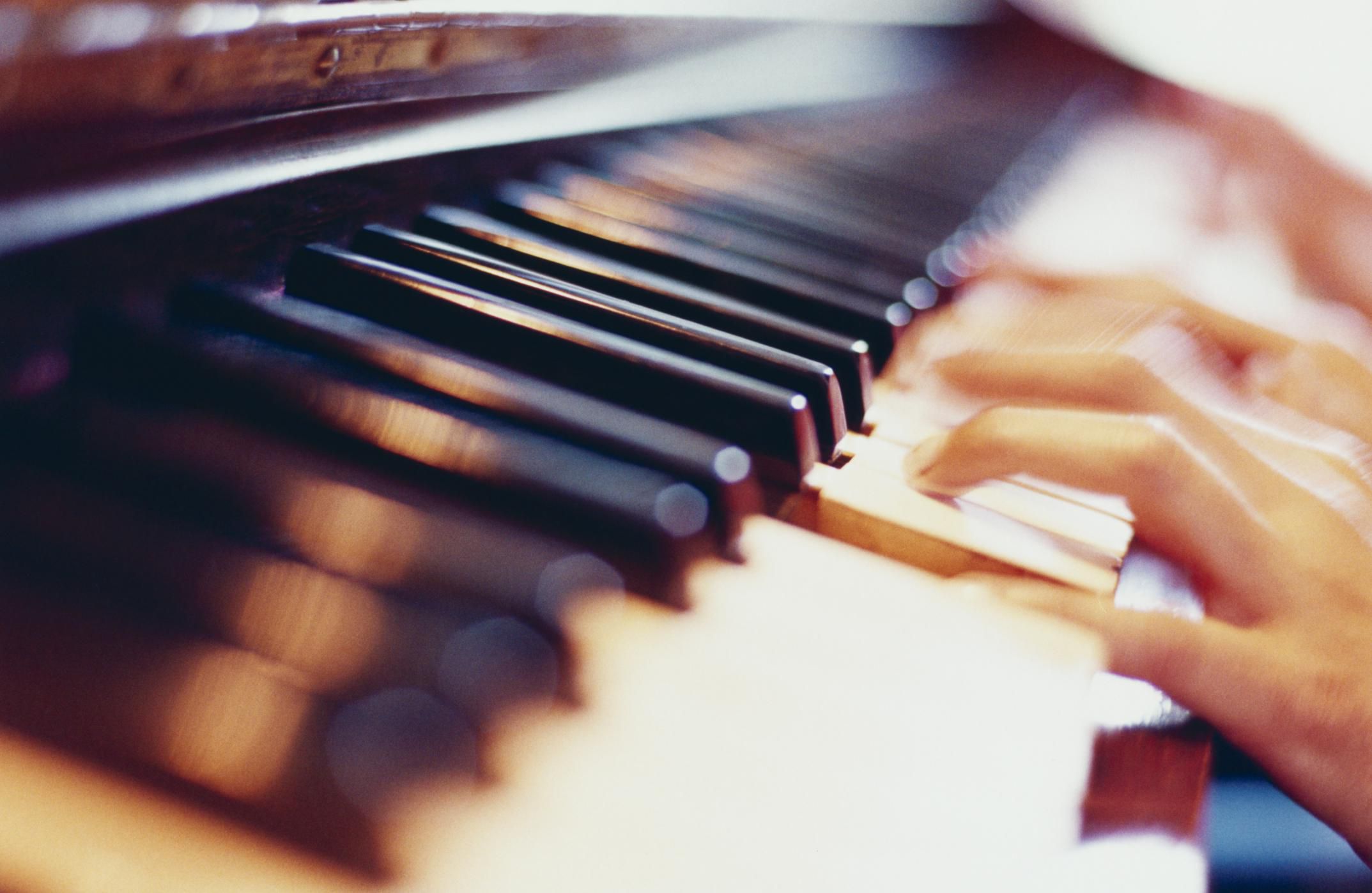 Čo je melodický obrys v hudbe?