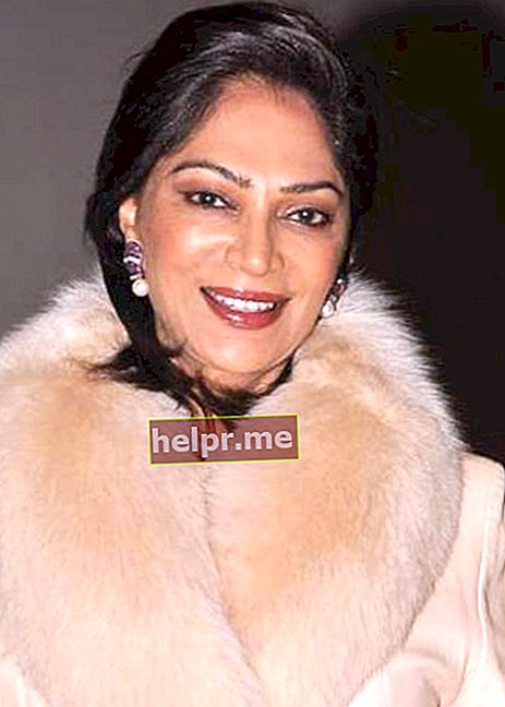 జనవరి 2012లో ఫరా ఖాన్ పుట్టినరోజు వేడుకలో సిమి గరేవాల్