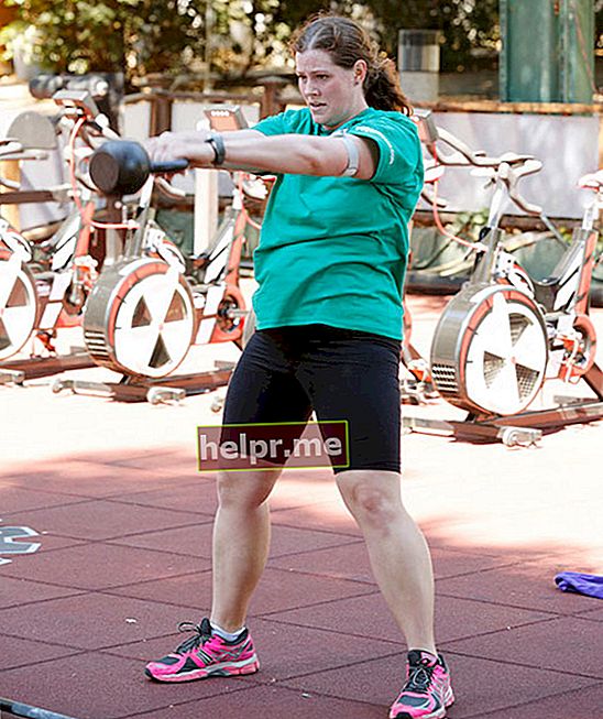 Rachel Frederickson haciendo ejercicio