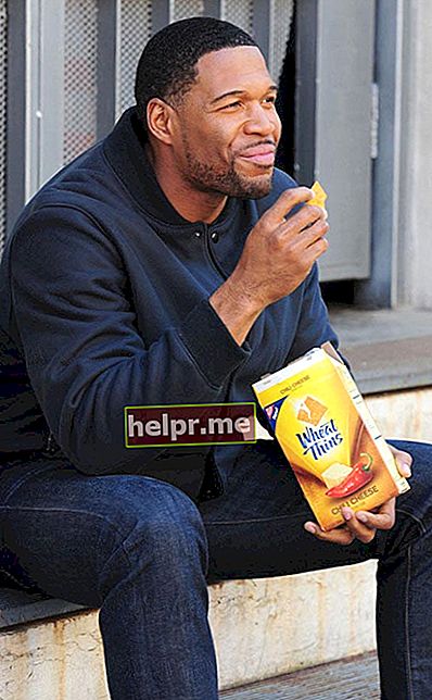 Michael Strahan jede Wheat Thins