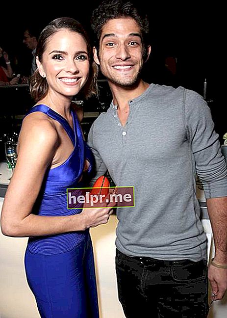 Shelley Hennig cu co-starul Teen-Wolf Tyler Posey la petrecerea de după People’s Choice Awards din ianuarie 2016