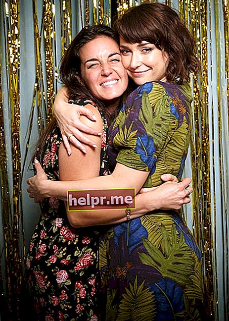 Milana Vayntrub amb Katie Hilliard l'agost de 2017