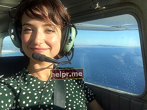 Selfie amb helicòpter de Milana Vayntrub el març del 2017