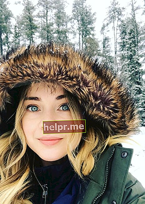 Hannah Kasulka es veu en una selfie feta el març del 2018