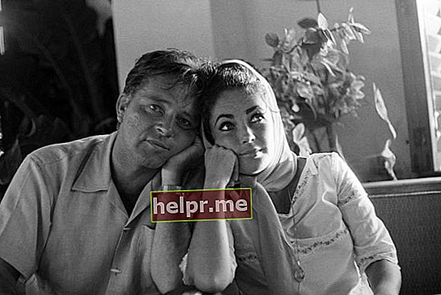Elizabeth i Richard Burton slikani su zajedno u Meksiku u prosincu 1963. godine