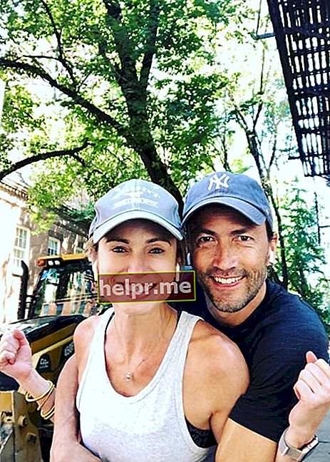 Amy Robach como se ve en una foto con Andrew Shue en la ciudad de Nueva York, Nueva York, Estados Unidos en julio de 2019