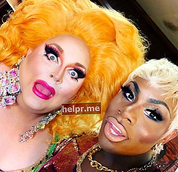 Ginger Minj (Stânga) într-un selfie cu Monét X Change în octombrie 2018