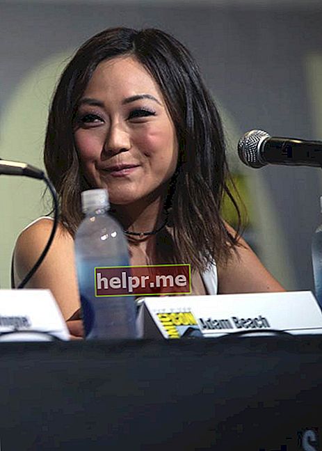 Kārena Fukuhara 2016. gada Sandjego starptautiskajā komiksu konferencē