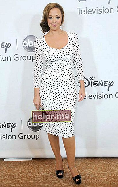 Leah Remini en la gira de prensa de verano de TCA de Disney ABC Television Group en julio de 2012