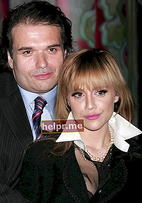 Brittany Murphy și soțul Simon Monjack (când erau în viață) au participat la proiecția „Trembled Blossoms” de la Prada din Los Angeles la 19 martie 2008
