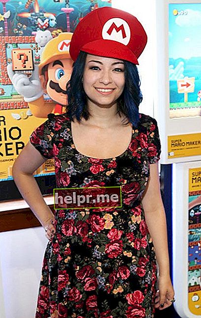 Jodelle Ferland în timpul Nintendo Lounge în ziua 2 a iahtului TV Guide Magazine în timpul Comic-Con International 2015