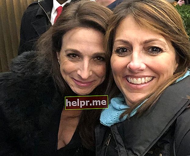 Marin Hinkle (izquierda) en una selfie en diciembre de 2018