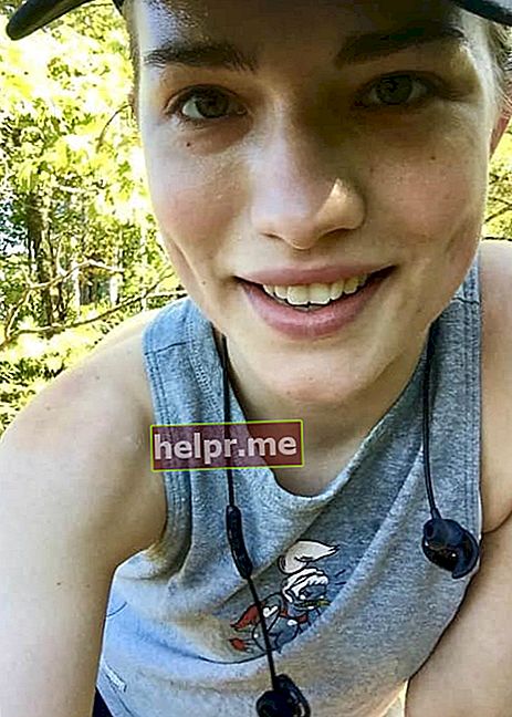 Willa Fitzgerald într-un selfie pe Instagram, așa cum s-a văzut în octombrie 2017