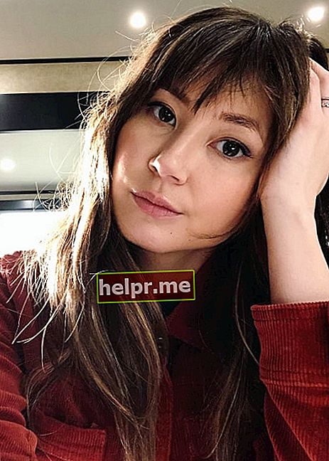 Kimiko Glenn într-un selfie în noiembrie 2018