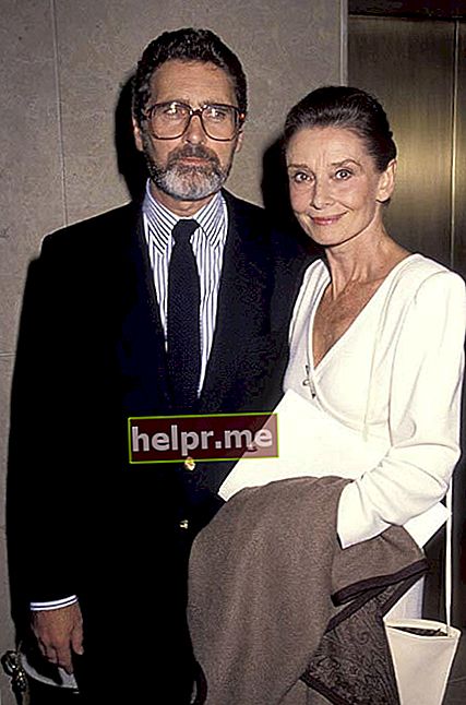 Audrey Hepburn și Robert Wolders la Forumul Internațional al Femeilor din Beverly Hills în octombrie 1990