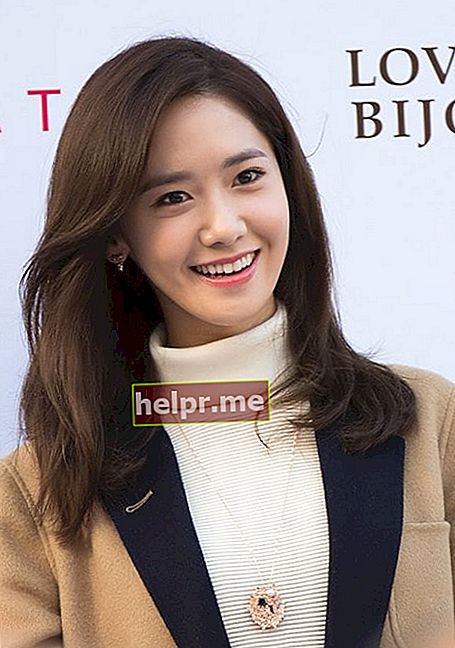 Yoona în timpul unui eveniment din octombrie 2015