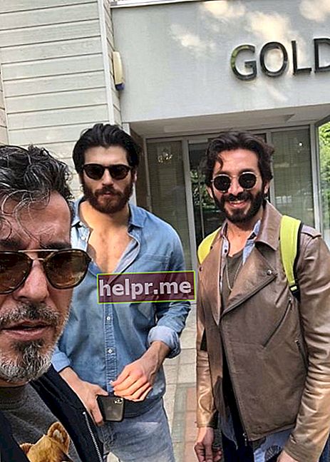 Kan visas i en Instagram-selfie med Cuneyt Sayil och Ilker Bilgi i maj 2018
