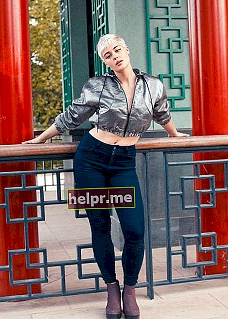Stefania Ferrario posa para una sesión de fotos para la revista C-Heads en julio de 2017
