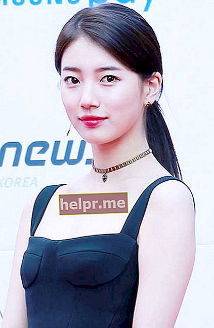 Bae Suzy tijekom dodjele nagrada azijskih umjetnika u studenom 2017