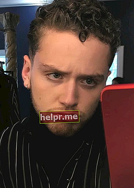 Bazzi u selfiju na Instagramu kakav je viđen u ožujku 2018