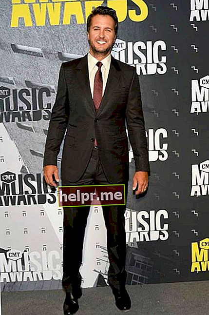 Luke Bryan na dodjeli glazbenih nagrada CMT u lipnju 2017. godine