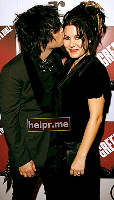 Billie Joe Armstrong i Adrienne Nesser.
