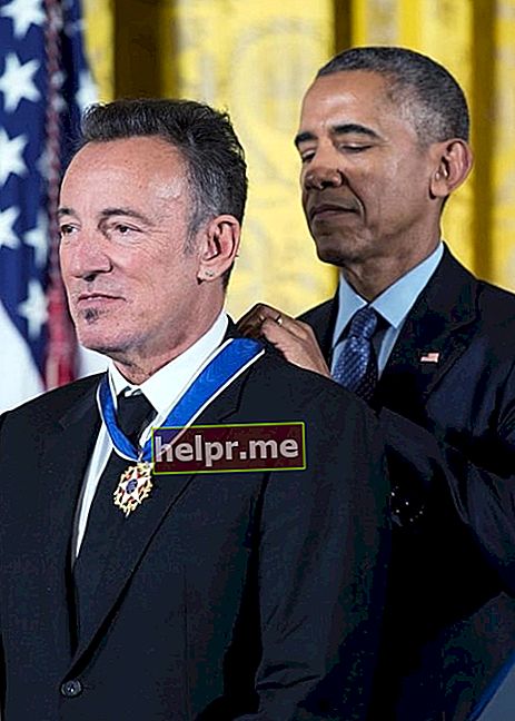 Bruce Springsteen nagrađen je predsjedničkom medaljom slobode predsjednika Baracka Obame u Bijeloj kući u studenom 2016.