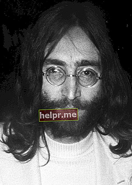 Johnas Lennonas, matytas 1969 m. kovo mėn
