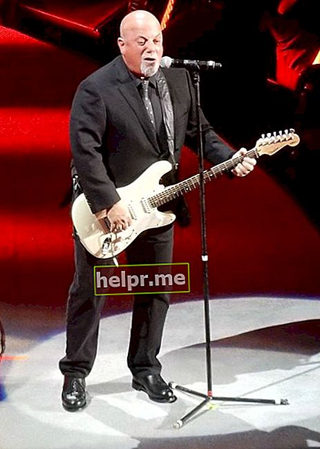 Billy Joel actuando en el Madison Square Garden en 2016