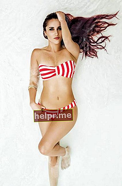 Dulce Maria într-un bikini fotografiat realizat în 2015