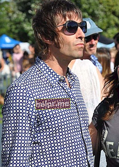 Liam Gallagher în timpul campaniei PupAid din septembrie 2012