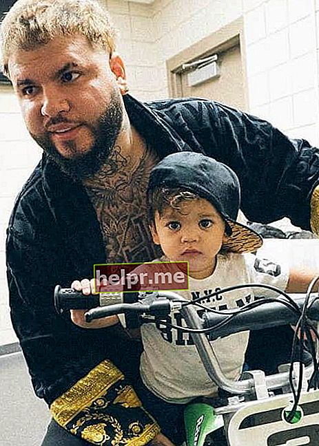 Farruko em uma postagem do Instagram com seu filho, visto em maio de 2018
