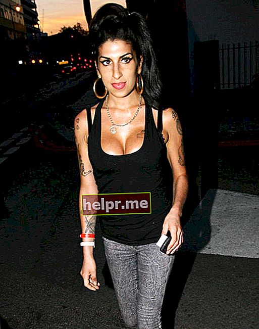 Amy Winehouse sise