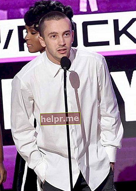 Tyler Joseph la American Music Awards în noiembrie 2016