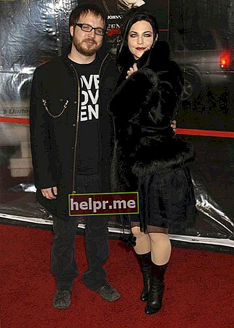Amy Lee en Josh Hartzler bij de Wereldpremière van Sweeney Todd