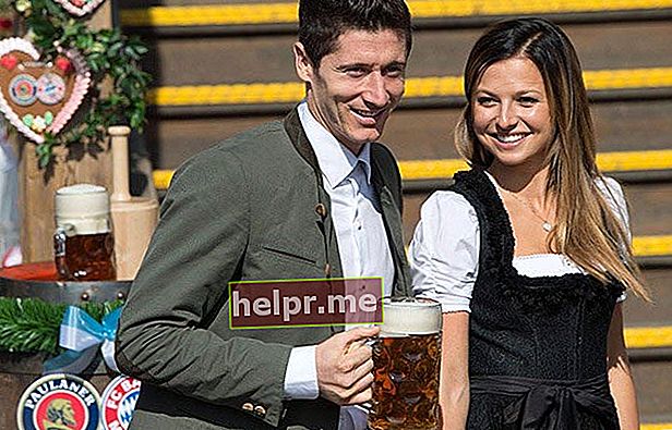 Robert Lewandowski i Anna Stachurska zabavljajući se na 182. Oktoberfestu u Münchenu, Njemačka