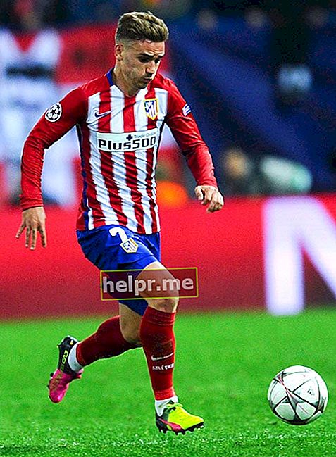Antoine Griezmann en acció durant un partit entre l'Atlètic de Madrid i el FC Bayern de Munic el 27 d'abril de 2016 a Madrid