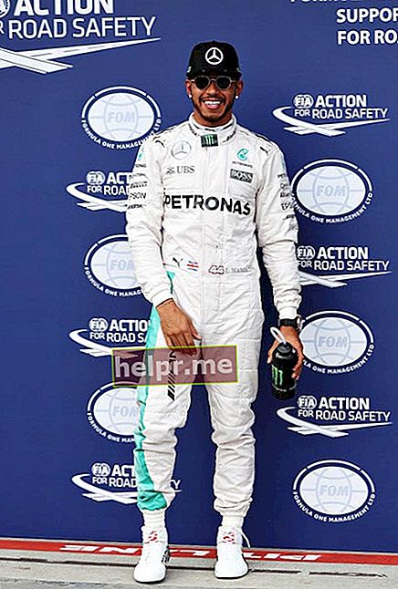 Lewis Hamilton després de guanyar el Gran Premi d'Austràlia de Fórmula 1 el 19 de març de 2016