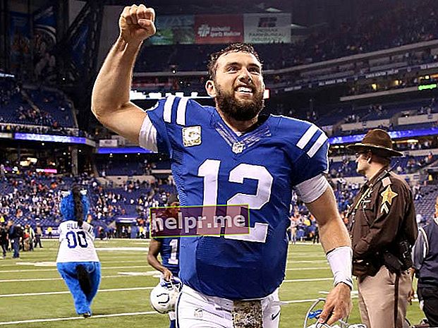 Andrew Luckas švenčia pergalę „Colts“ 2015 m