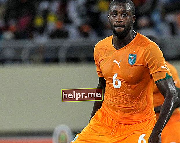 Yaya Touré durante un partido con su selección