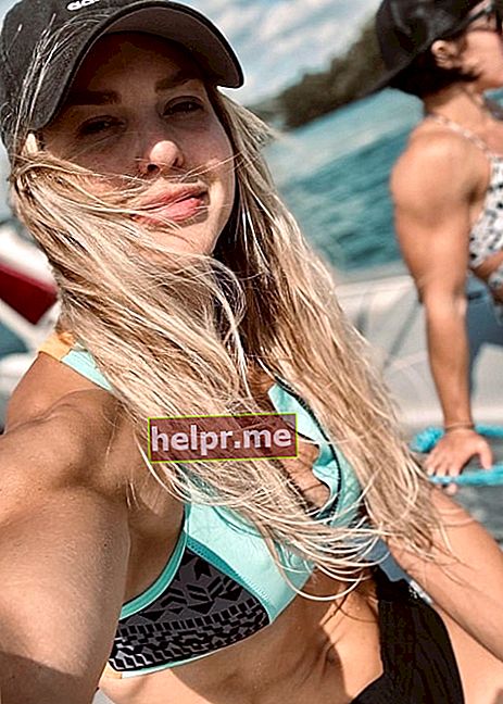Brooke Ence como se ve en una selfie que se tomó en octubre de 2020