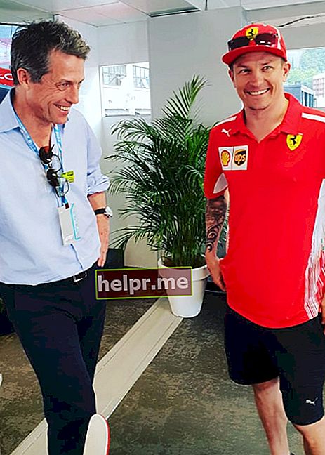 Kimi Raikonens un britu aktieris Hjū Grānts Monako GP malā 2018. gada maijā
