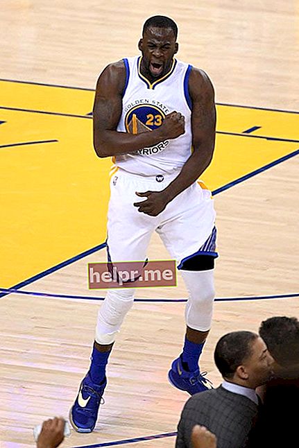 Draymondas Greenas demonstruoja jaudulį 2016 m. birželio 5 d. 2016 m. NBA finalo rungtynėse tarp Golden State Warriors ir Klivlando Cavaliers