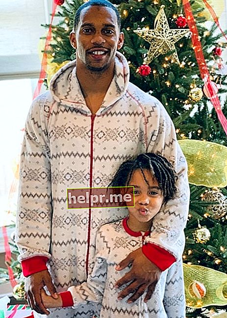 Victor Cruz într-o poză de Crăciun cu fetița sa în decembrie 2018