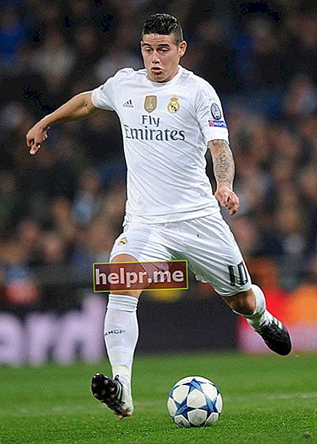James Rodriguez într-un meci dintre Real Madrid și Malmo FF la Santiago Bernabeu pe 8 decembrie 2015