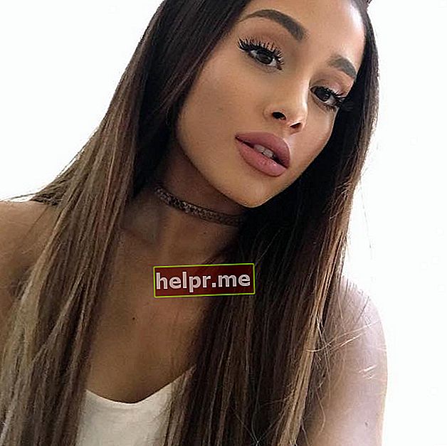 Ariana Grande en una selfie de Instagram en julio de 2017