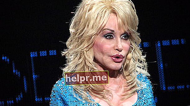 Dolly Parton viđena u rujnu 2011. godine