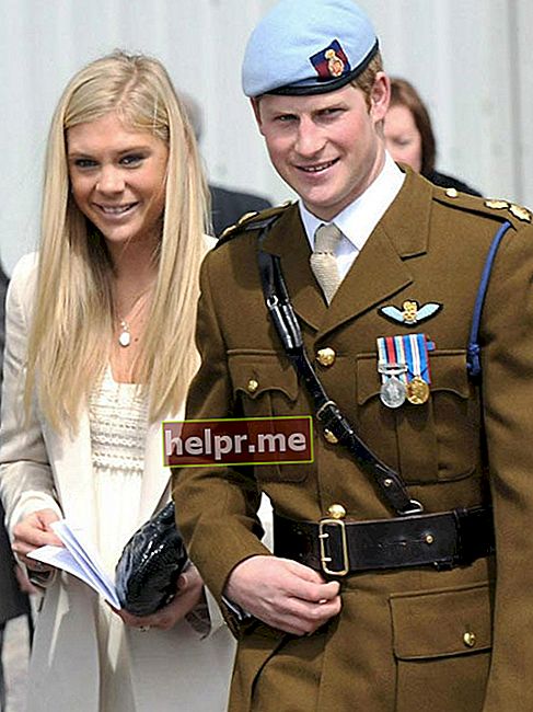 Prințul Harry cu Chelsy Davy la un eveniment militar din 2008